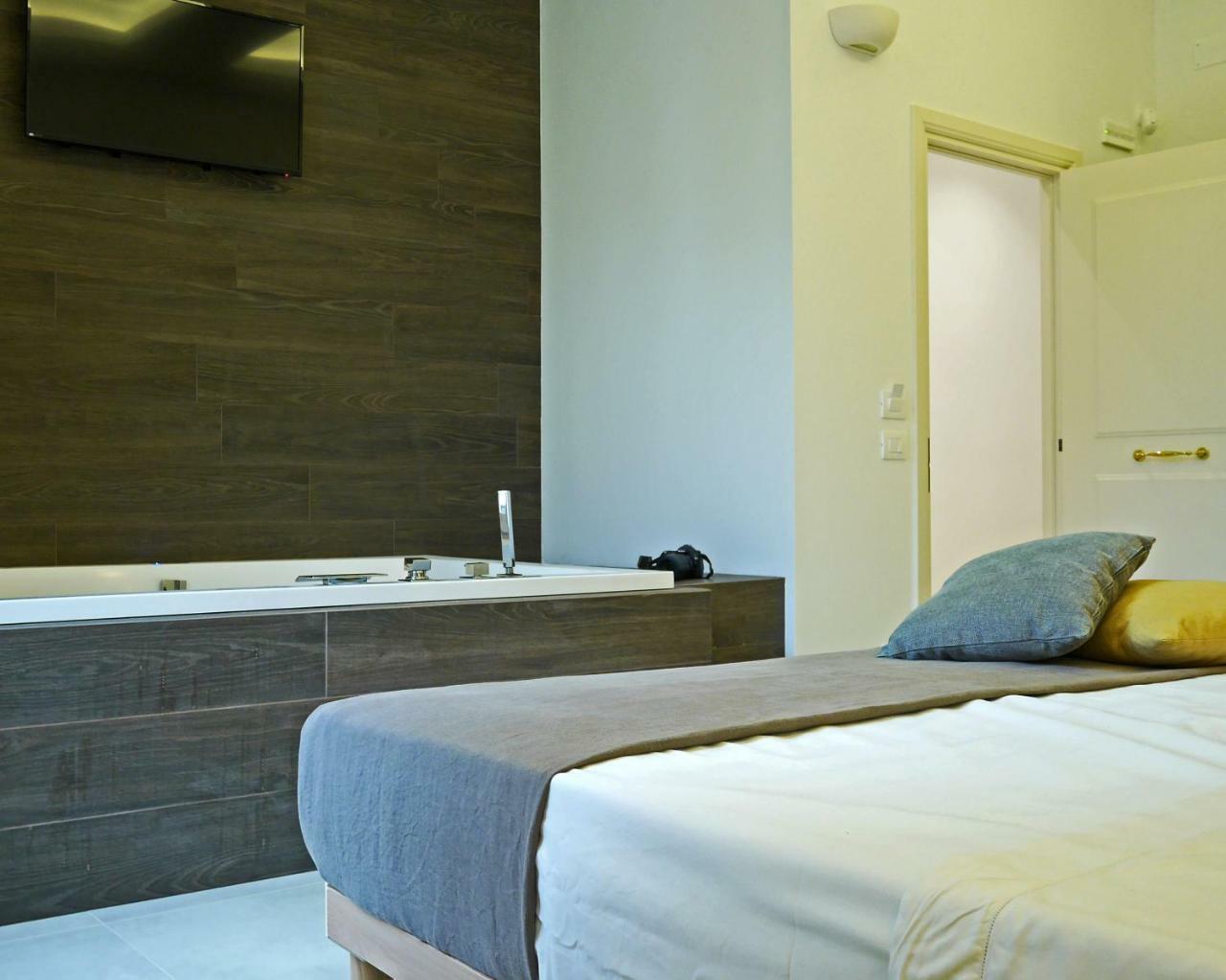 Bed and Breakfast Palazzo San Lazzaro Lecce Exterior foto